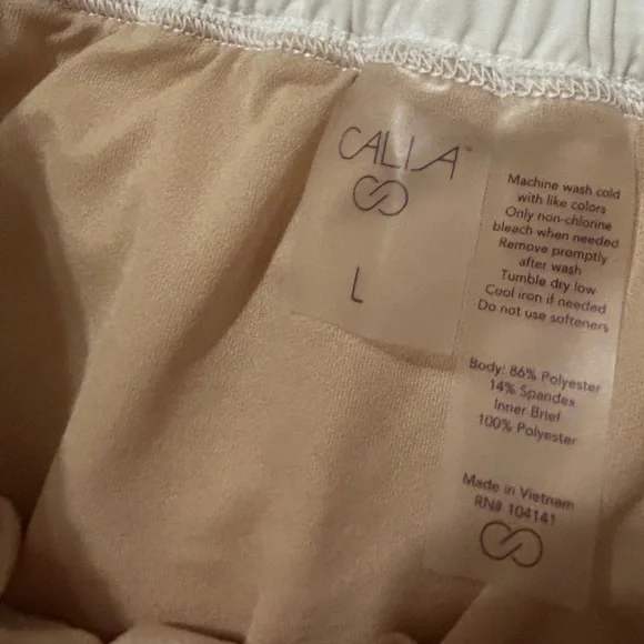 EUC like new Calia  Women's White Step Up Shorts, size L. Lined. Athletic - Picture 11 of 11